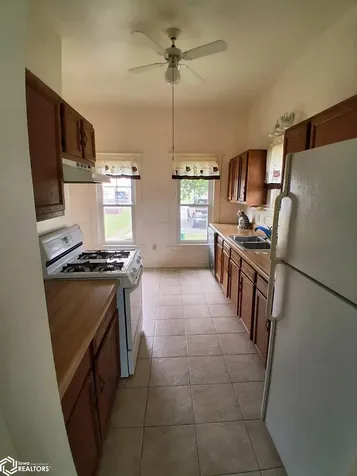 301 N 6th Street Fairfield IA 52556