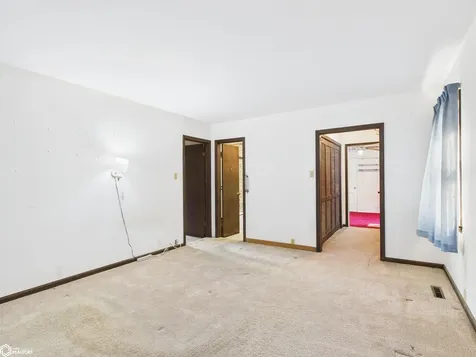 402 Hawthorne Place Keokuk IA 52632