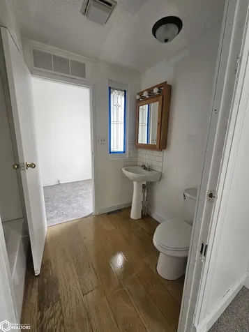 602 W Jefferson Avenue Fairfield IA 52556