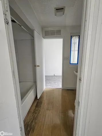 602 W Jefferson Avenue Fairfield IA 52556