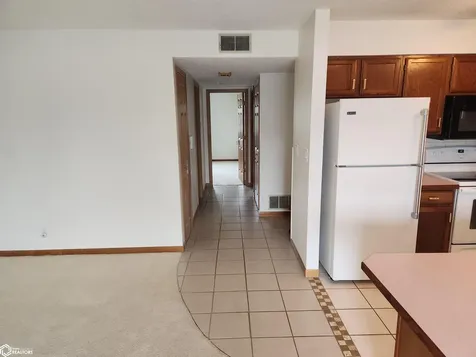 660 Briarstone Dr. Unit #5 Mason City IA 50401