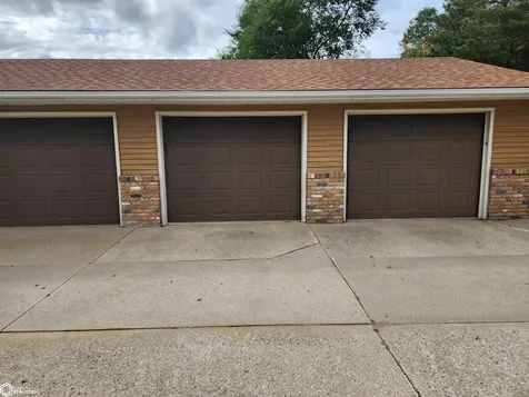 660 Briarstone Dr. Unit #5 Mason City IA 50401