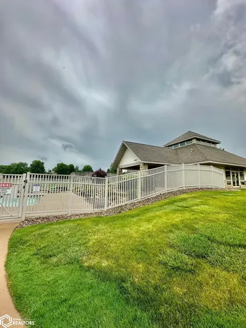 5546 Fairway Drive Burlington IA 52601