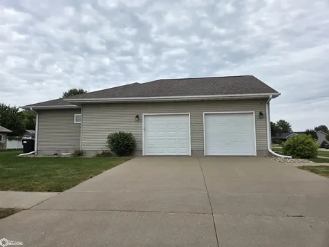 1614 Cambridge Drive Burlington IA 52601