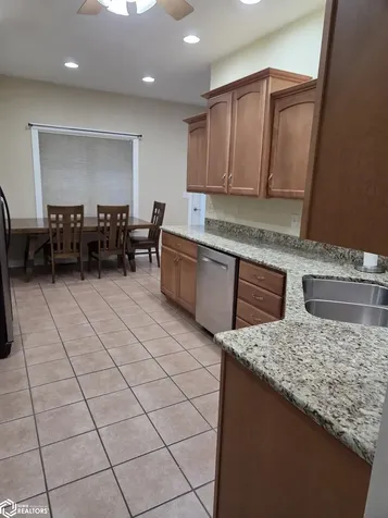 1614 Cambridge Drive Burlington IA 52601