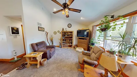 1980 Libertyville Road Fairfield IA 52556