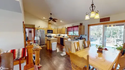 1980 Libertyville Road Fairfield IA 52556