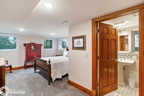 729 Grand Avenue Keokuk IA 52632