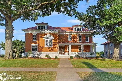 729 Grand Avenue Keokuk IA 52632