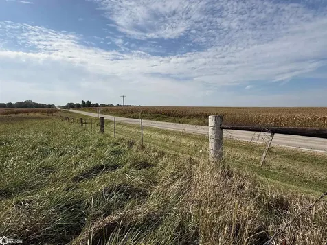 16040 Route W40 Bonaparte IA 52630