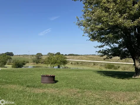 10551 160th Avenue Moravia IA 52571