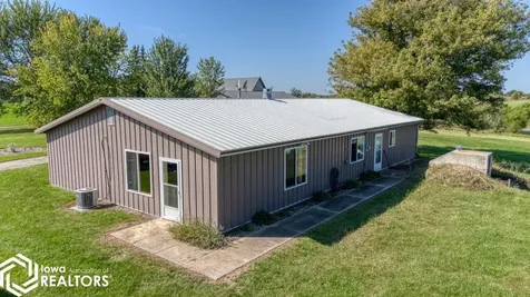 10551 160th Avenue Moravia IA 52571