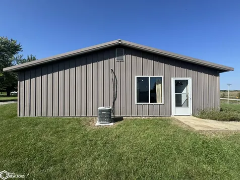 10551 160th Avenue Moravia IA 52571