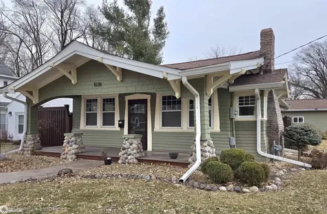 1038 S Starr Avenue Burlington IA 52601