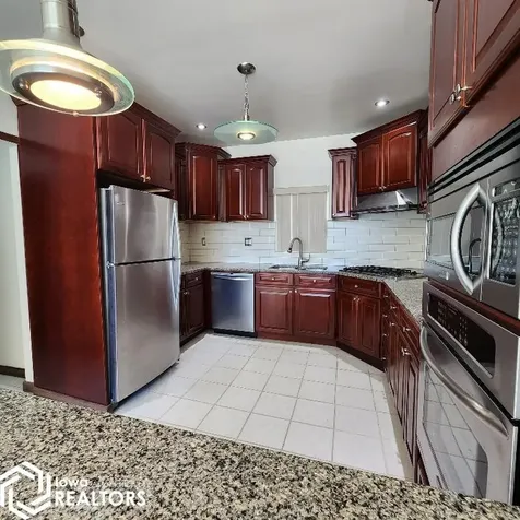 604 W Boone Street Marshalltown IA 50158