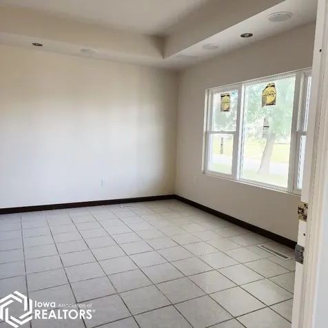 604 W Boone Street Marshalltown IA 50158