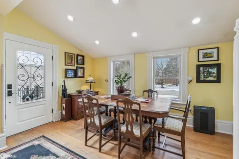 1204 3rd Avenue Grinnell IA 50112