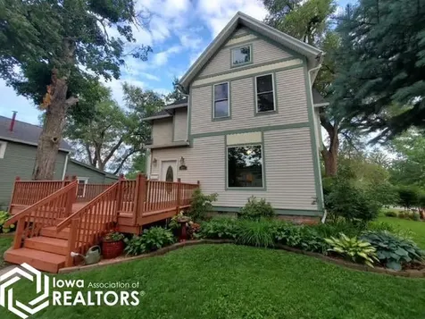 1204 3rd Avenue Grinnell IA 50112