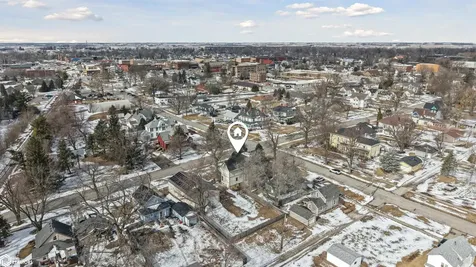 1204 3rd Avenue Grinnell IA 50112