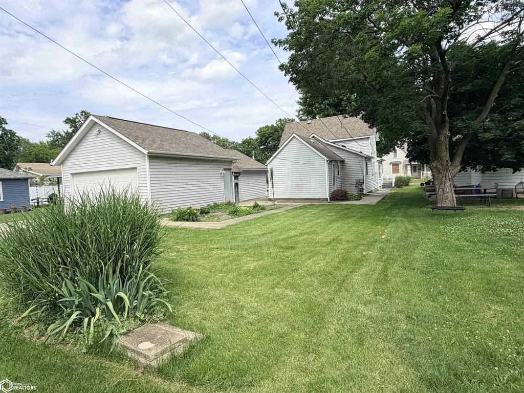 804 S 4th Street Fairfield IA 52556