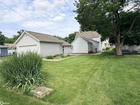 804 S 4th Street Fairfield IA 52556