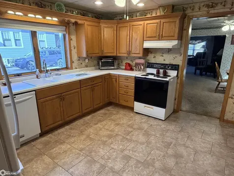 804 S 4th Street Fairfield IA 52556