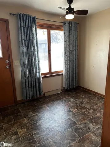 515 W Des Moines Street Brooklyn IA 52211