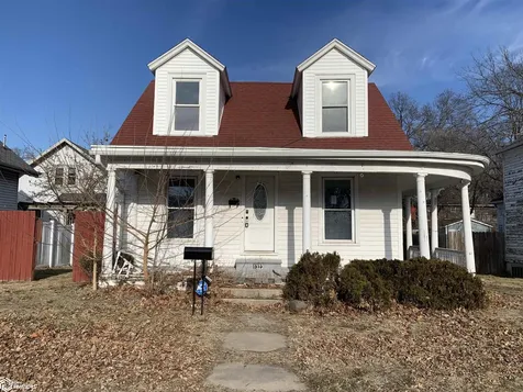 1323 Fulton Streets Keokuk IA 52632