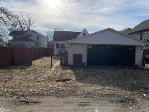 1323 Fulton Streets Keokuk IA 52632