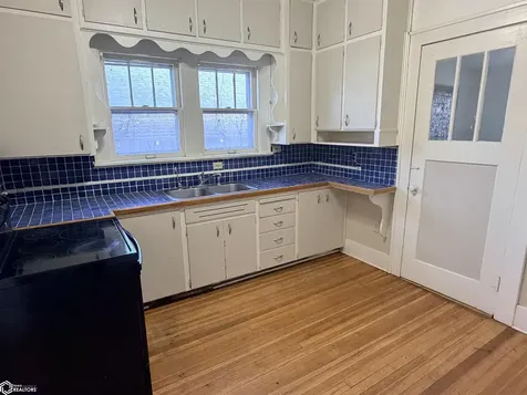 503 S 3rd Street Fairfield IA 52556