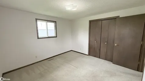 3310 Delaware Avenue Mason City IA 50401