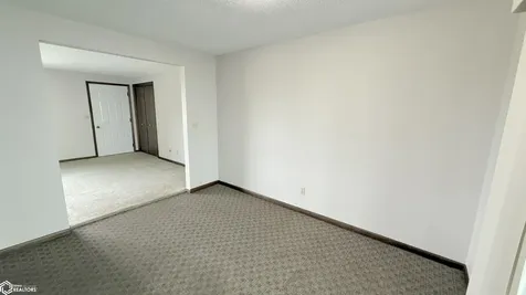 3310 Delaware Avenue Mason City IA 50401