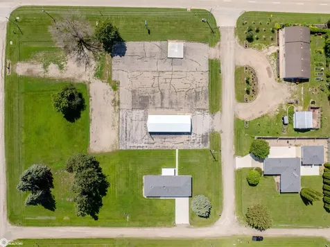 3310 Delaware Avenue Mason City IA 50401