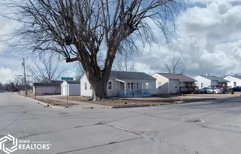 571 S Ransom Street Ottumwa IA 52501