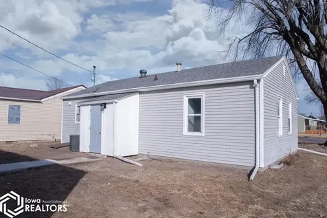 571 S Ransom Street Ottumwa IA 52501