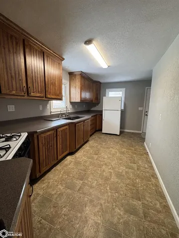 814 14th Street Eldora IA 50627