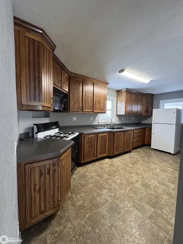 814 14th Street Eldora IA 50627