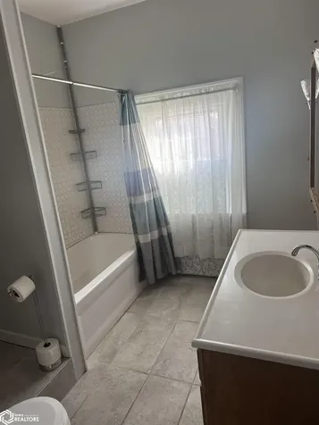 321 Jefferson Wapello IA 52653