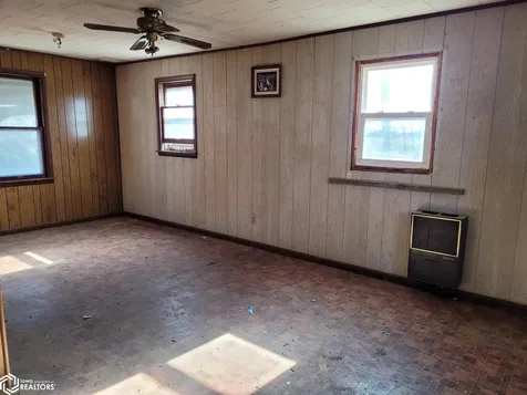 606 Lyman South English IA 52335