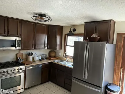 117 W Van Weiss Boulevard West Burlington IA 52655