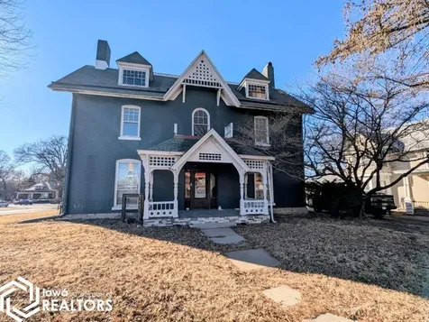 317 S Central Avenue Burlington IA 52601