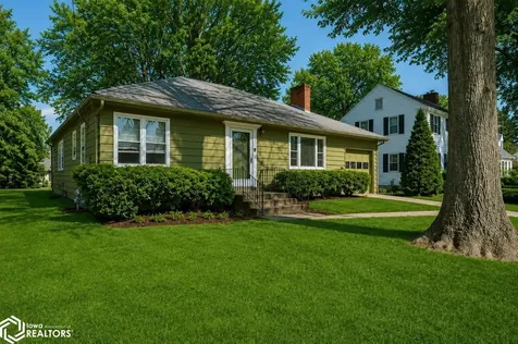 167 W Alta Vista Avenue Ottumwa IA 52501