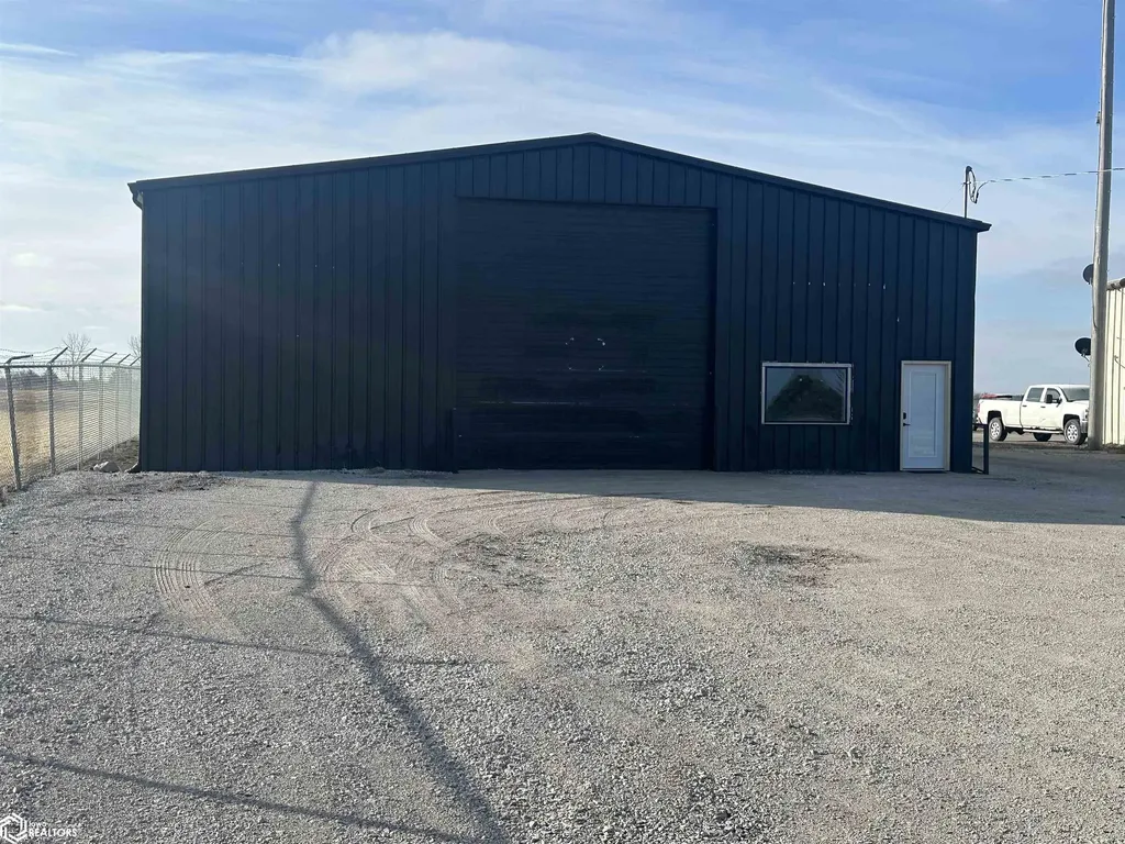 1412 Central Avenue W Clarion IA 50525