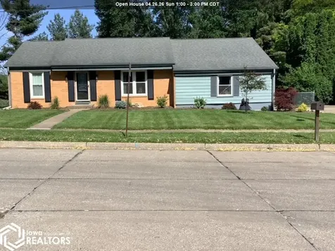 308 Sunrise Lane Burlington IA 52601