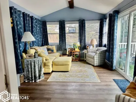 308 Sunrise Lane Burlington IA 52601