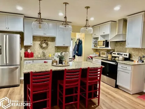 308 Sunrise Lane Burlington IA 52601