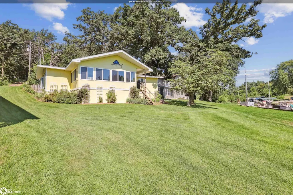 203 Woodland Road Montezuma IA 50171