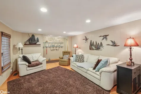 203 Woodland Road Montezuma IA 50171
