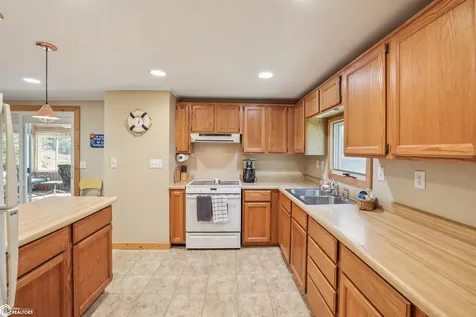 203 Woodland Road Montezuma IA 50171