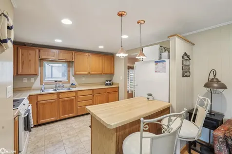 203 Woodland Road Montezuma IA 50171